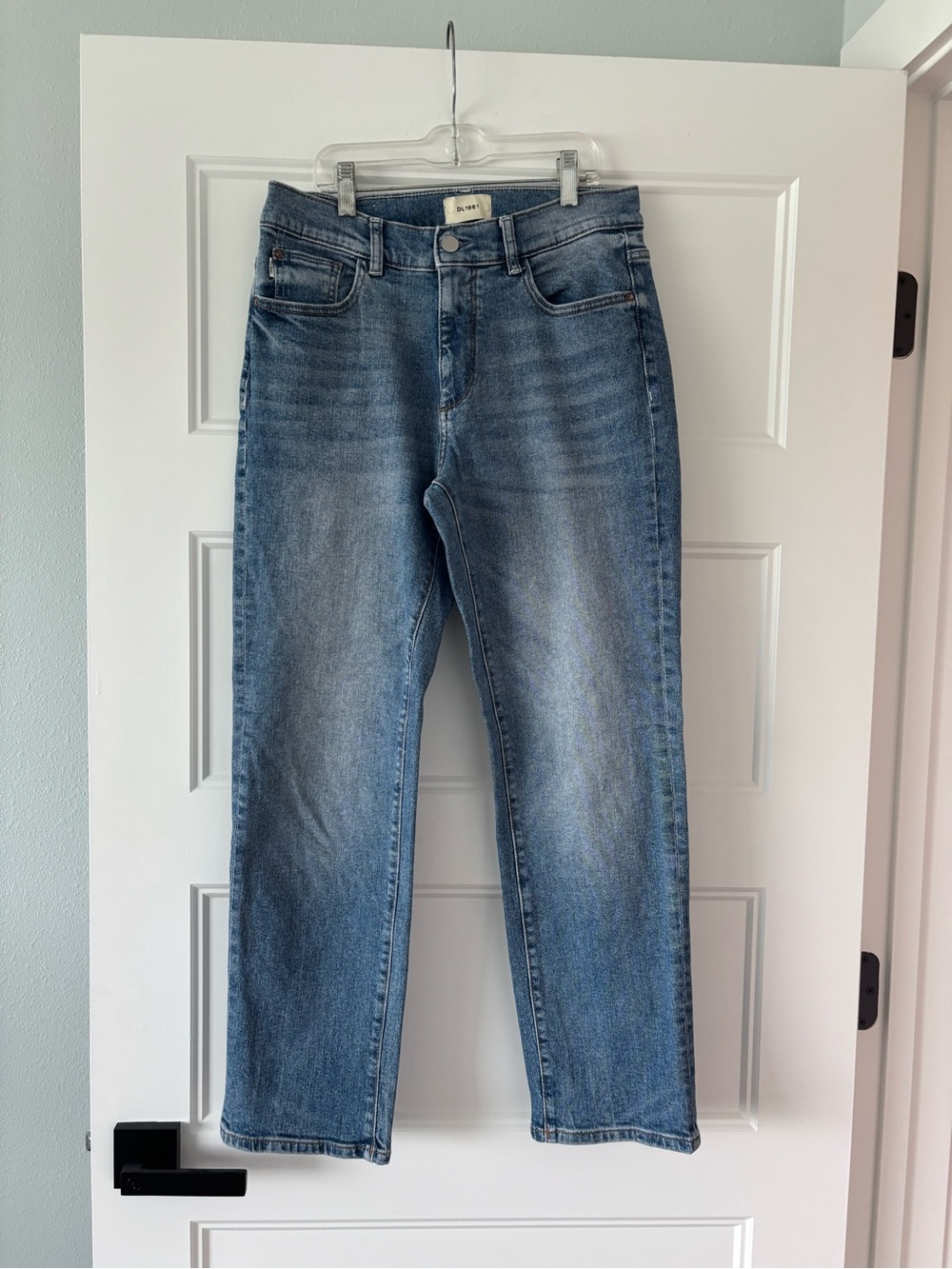 DL1961 Mila Cigarette jeans in Breakwater size 27 EUC